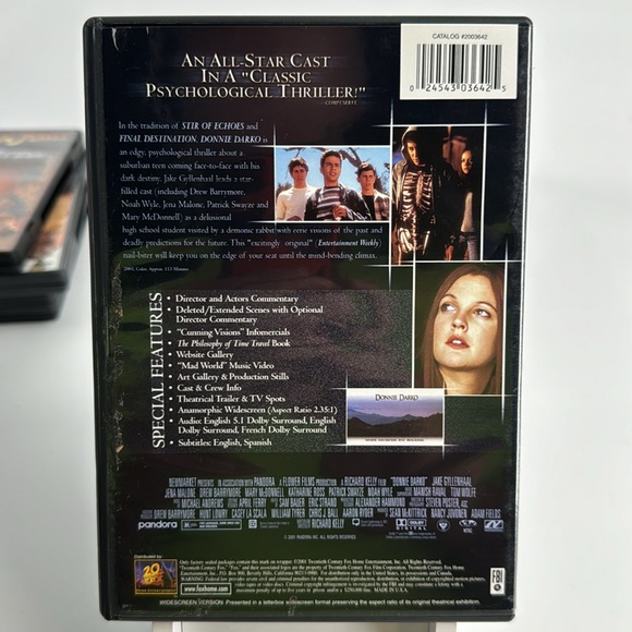 Donnie Darko. Jake Gyllenhaal. Patrick Swayze. Drew Barrymore. - Picture 3 of 4